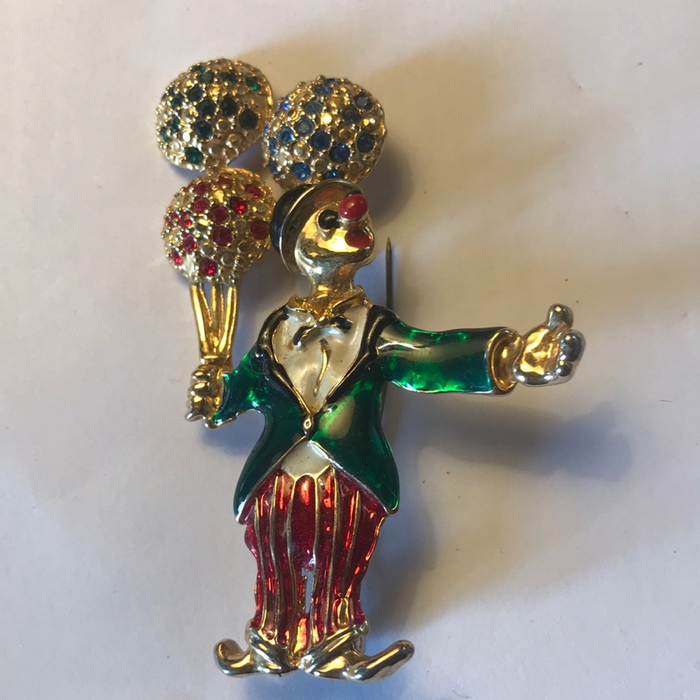 Brooch